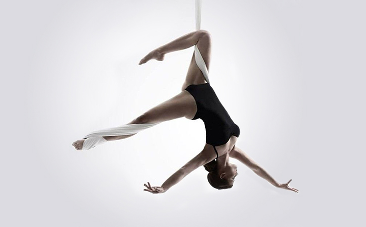 Clases de acrobacias con Aro y Telas